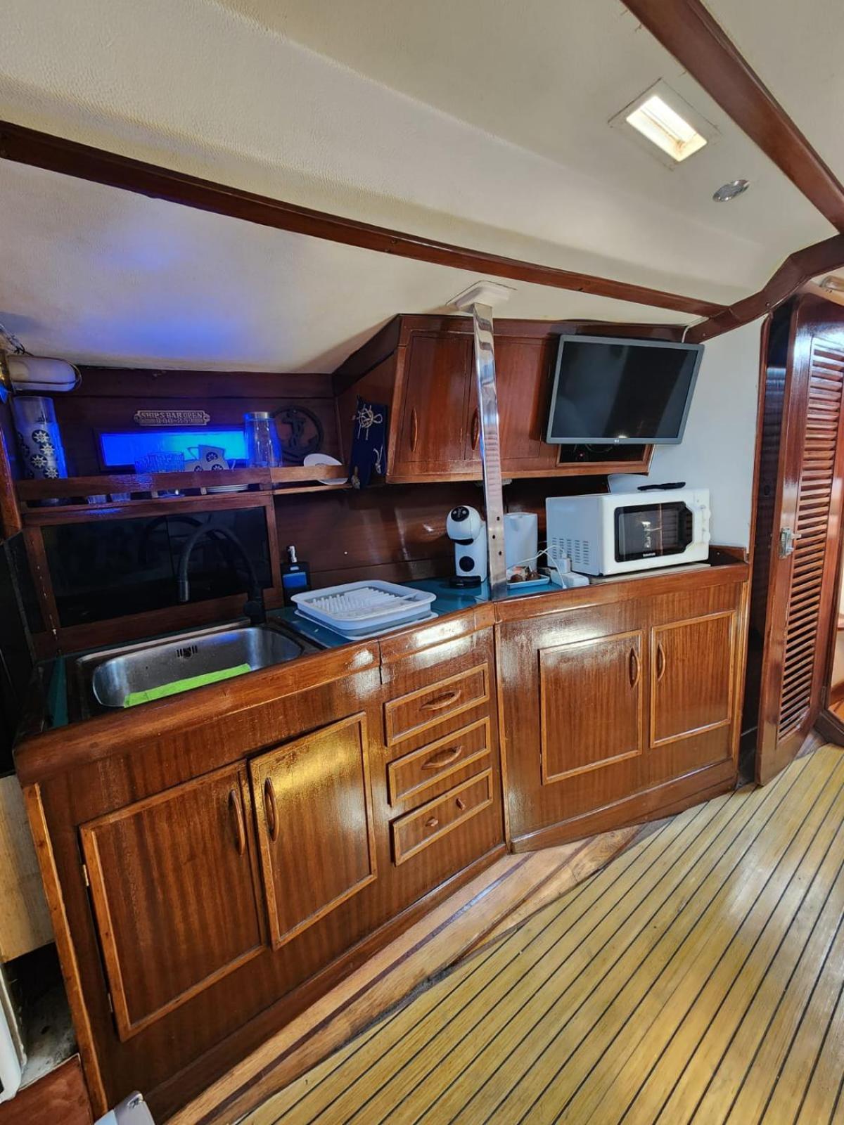 Sailboat Home برشلونة المظهر الخارجي الصورة